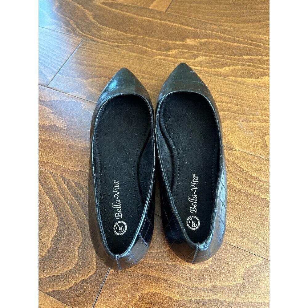 Bella Vita Women's 9.5 W Croc‎ Print Pointed Toe Flat Ballet Closed Toe - Picture 6 of 6